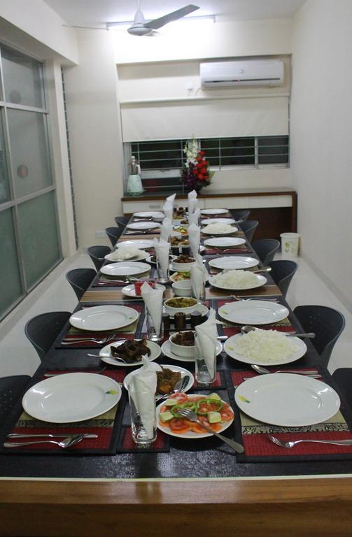 Naas Serviced Apartments Дакка Экстерьер фото