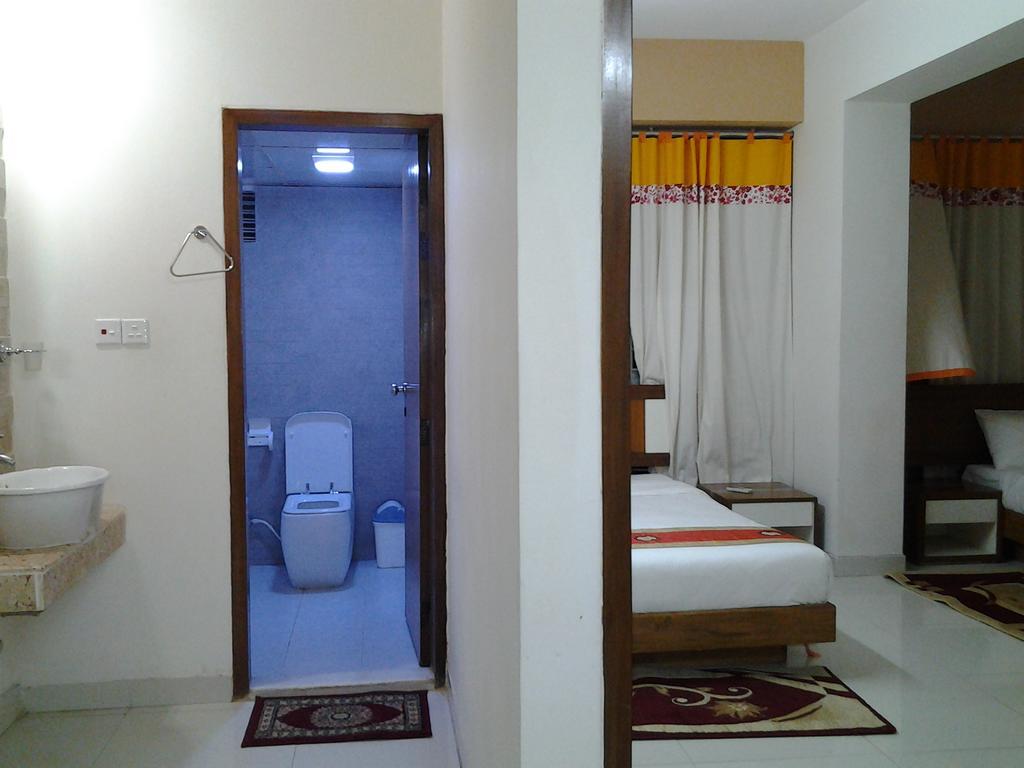 Naas Serviced Apartments Дакка Экстерьер фото